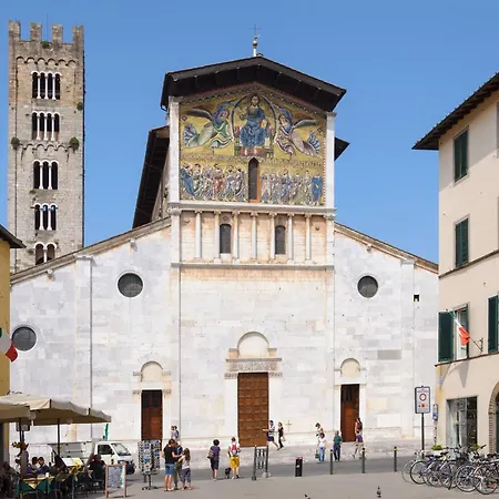 Lägenhet The Clock Tower Lucca