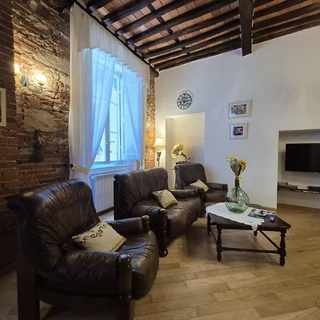 Apartamento The Clock Tower Lucca