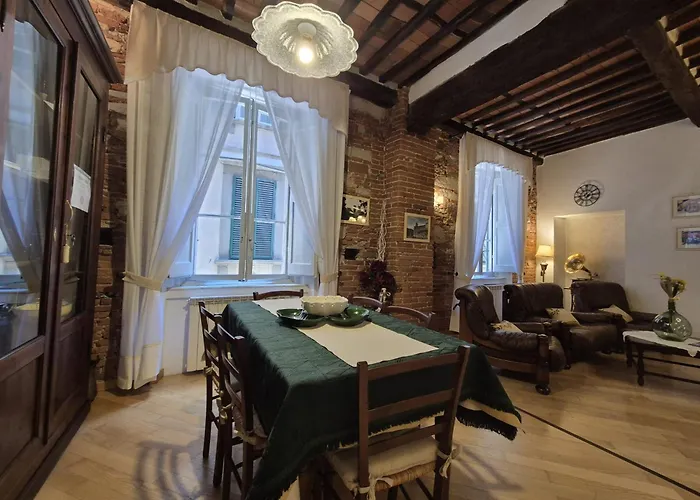 The Clock Tower Apartamento *